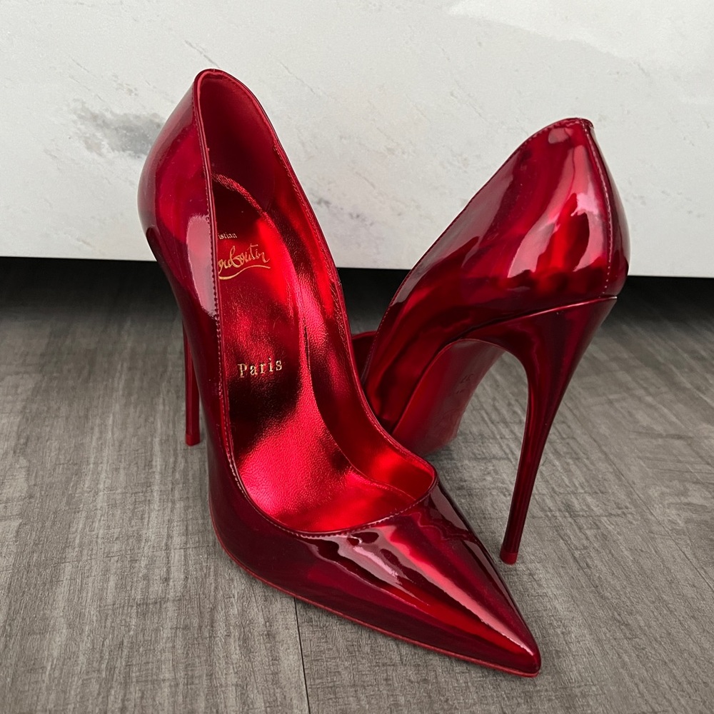 CHRISTIAN LOUBOUTIN So Kate 120 Patent Red Heels